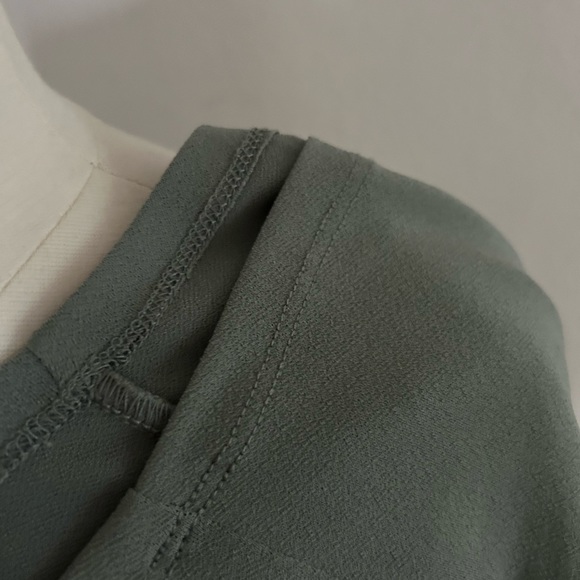 Sage Square Neck Crop Tank Top S - Picture 4 of 5